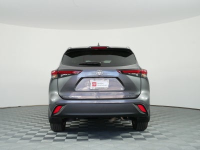 2025 Toyota Highlander LE AWD *CLEAN CARFAX, 1 OWNER!*