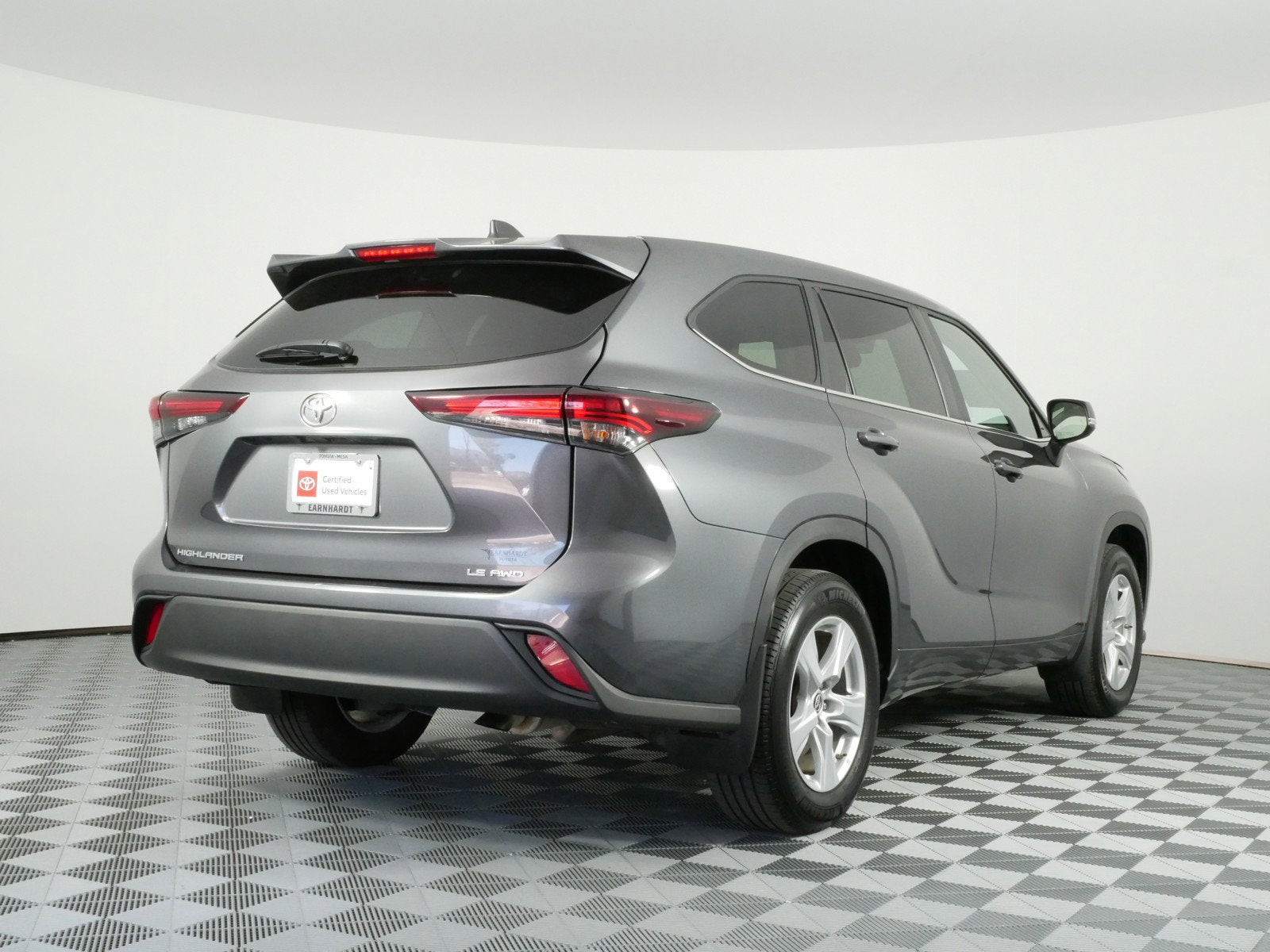 2025 Toyota Highlander LE AWD *CLEAN CARFAX, 1 OWNER!*