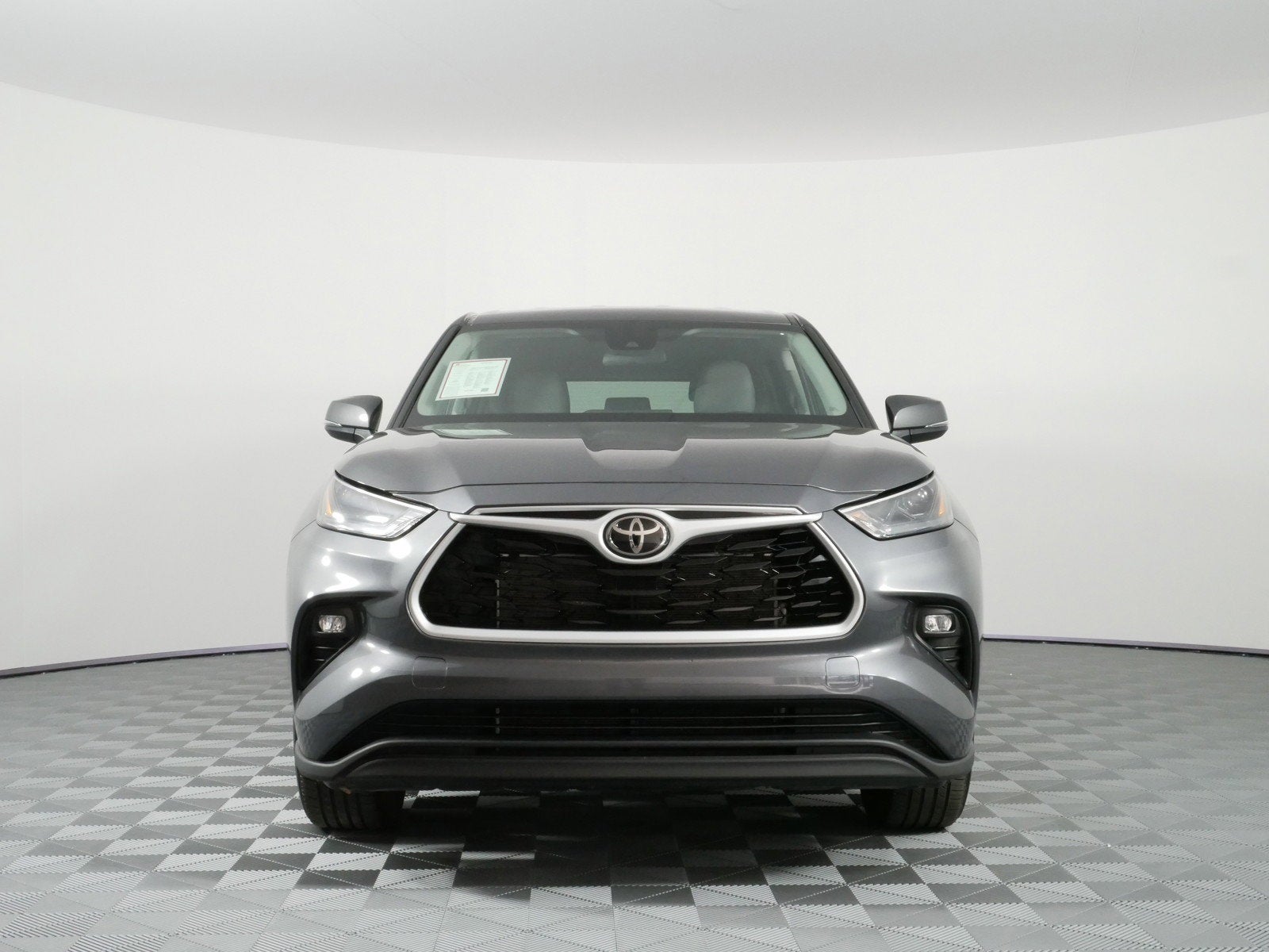 2025 Toyota Highlander LE AWD *CLEAN CARFAX, 1 OWNER!*