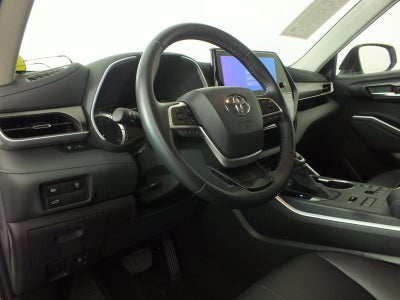 2026 Toyota Highlander XLE AWD *1-OWNER*