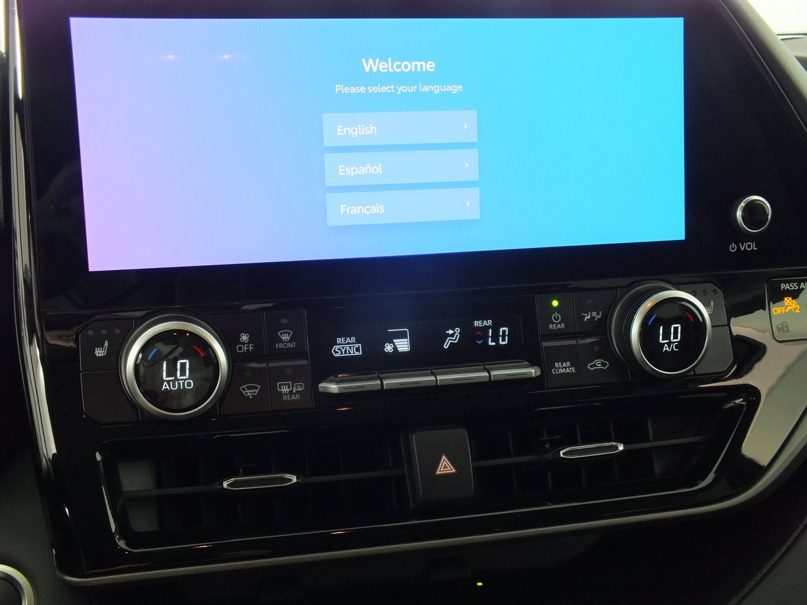 2026 Toyota Highlander XLE AWD *1-OWNER*
