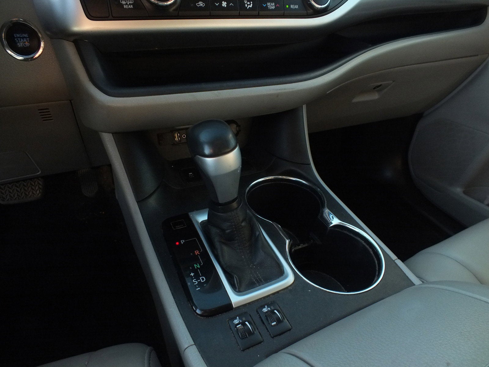 2016 Toyota Highlander XLE *1-OWNER*