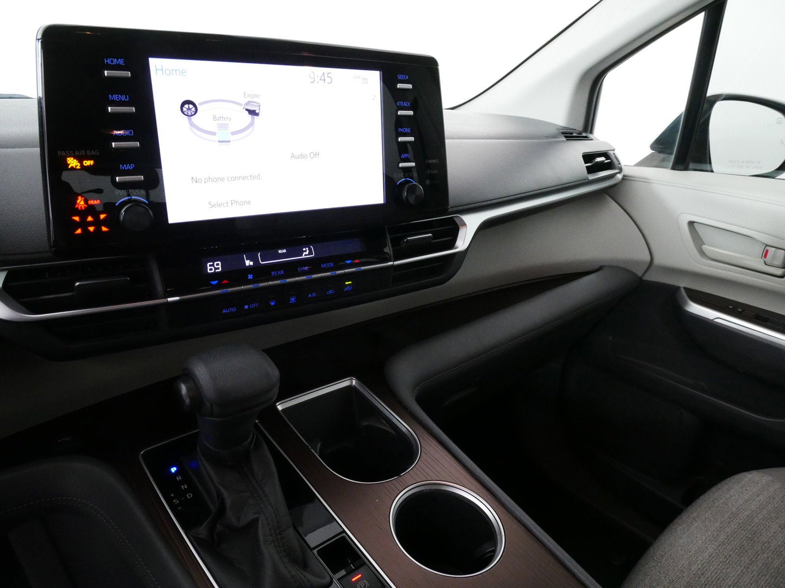 2021 Toyota Sienna LE Hybrid *LOOKS GREAT!*