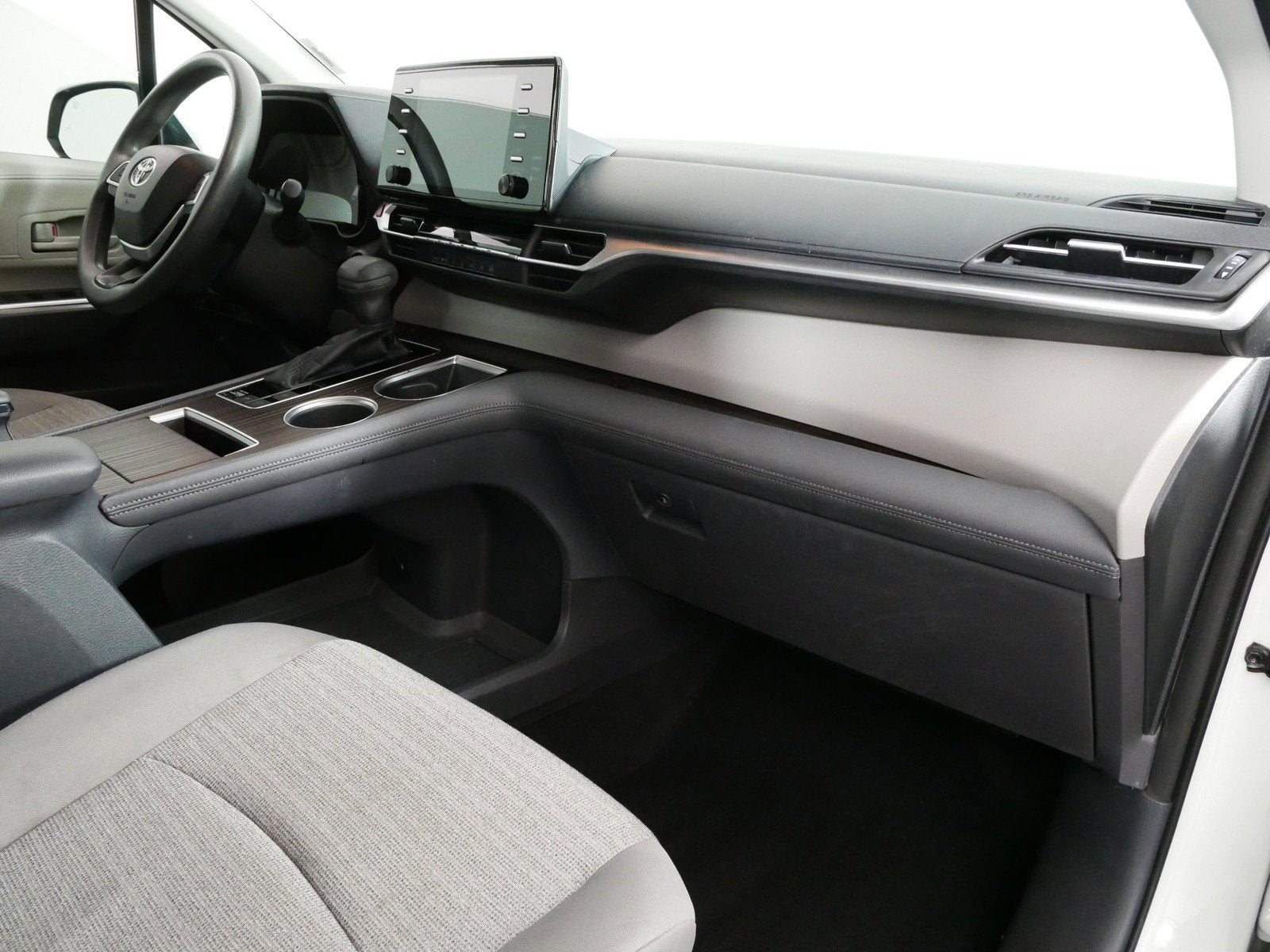 2021 Toyota Sienna LE Hybrid *LOOKS GREAT!*