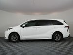 2021 Toyota Sienna LE Hybrid *LOOKS GREAT!*