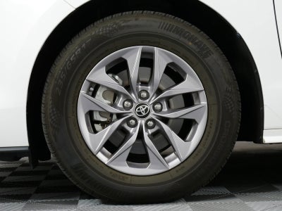 2021 Toyota Sienna LE Hybrid *LOOKS GREAT!*