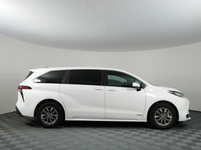 2021 Toyota Sienna LE Hybrid *1-OWNER*