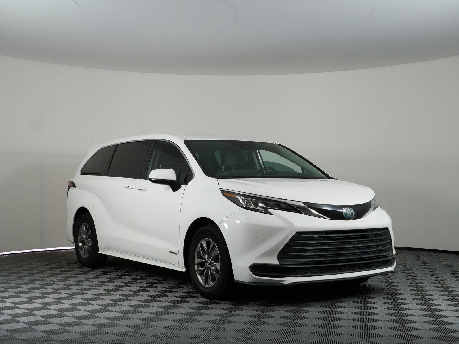2021 Toyota Sienna LE Hybrid *1-OWNER*