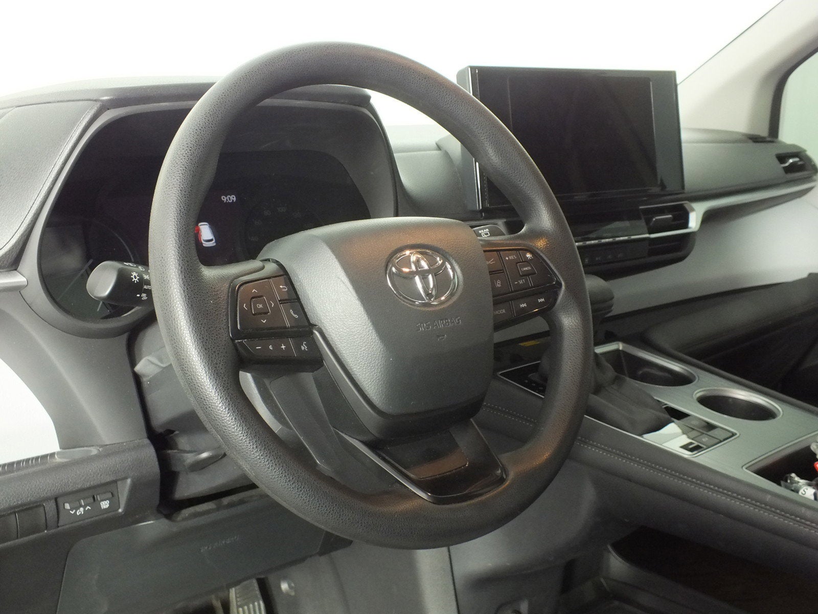2025 Toyota Sienna LE *1-OWNER*