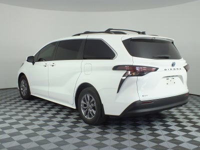 2025 Toyota Sienna LE *1-OWNER*