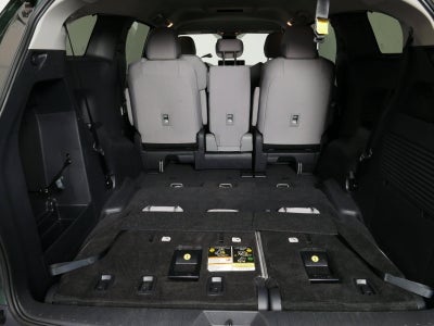 2026 Toyota Sienna LE Hybrid *LOW MILES! CLEAN CARFAX*