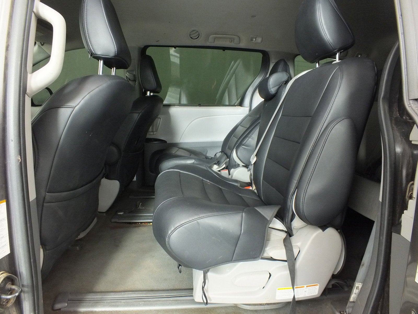 2020 Toyota Sienna LE *RELIABLE DAILY DRIVER!*