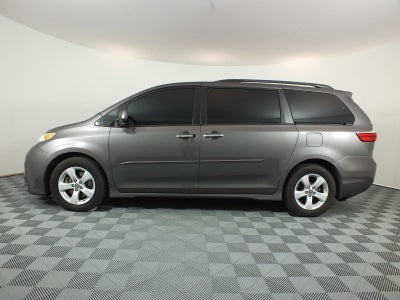 2020 Toyota Sienna LE *RELIABLE DAILY DRIVER!*