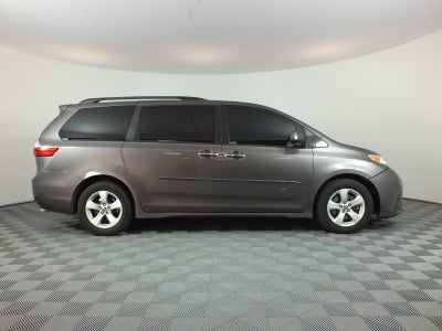 2020 Toyota Sienna LE *RELIABLE DAILY DRIVER!*