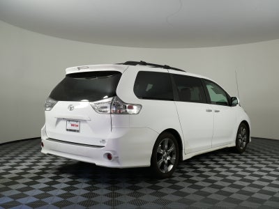 2014 Toyota Sienna SE *CLEAN CARFAX!*