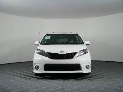 2014 Toyota Sienna SE *CLEAN CARFAX!*