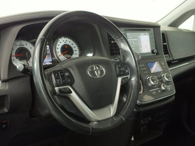 2018 Toyota Sienna SE *RELIABLE DAILY DRIVER!*