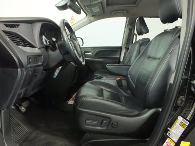 2018 Toyota Sienna SE *RELIABLE DAILY DRIVER!*