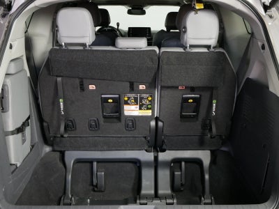 2024 Toyota Sienna XLE Hybrid *1-OWNER, CLEAN CARFAX!*