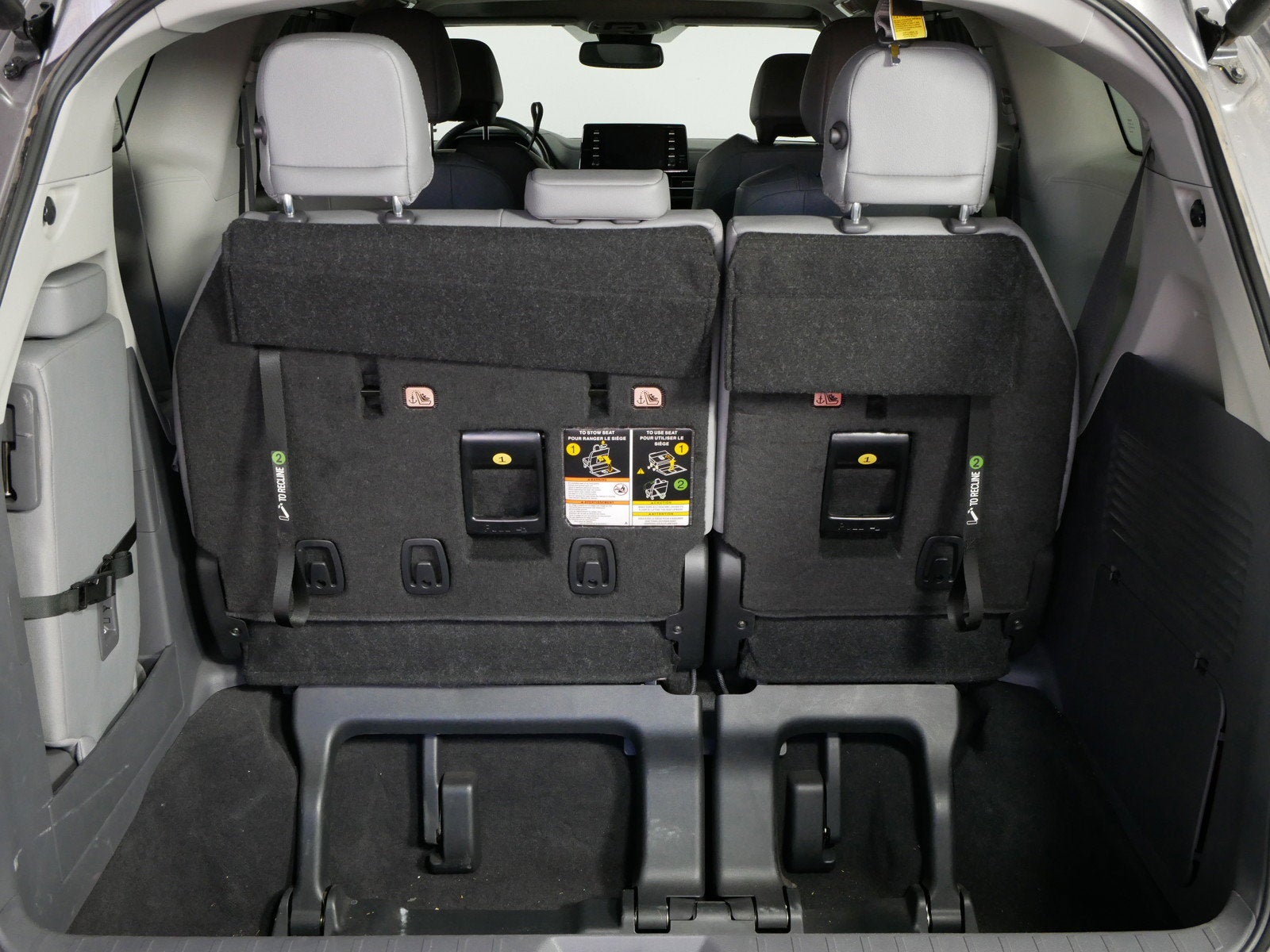 2024 Toyota Sienna XLE Hybrid *1-OWNER, CLEAN CARFAX!*