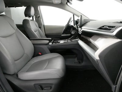 2024 Toyota Sienna XLE Hybrid *1-OWNER, CLEAN CARFAX!*