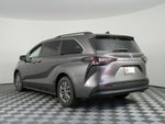 2024 Toyota Sienna XLE Hybrid *1-OWNER, CLEAN CARFAX!*