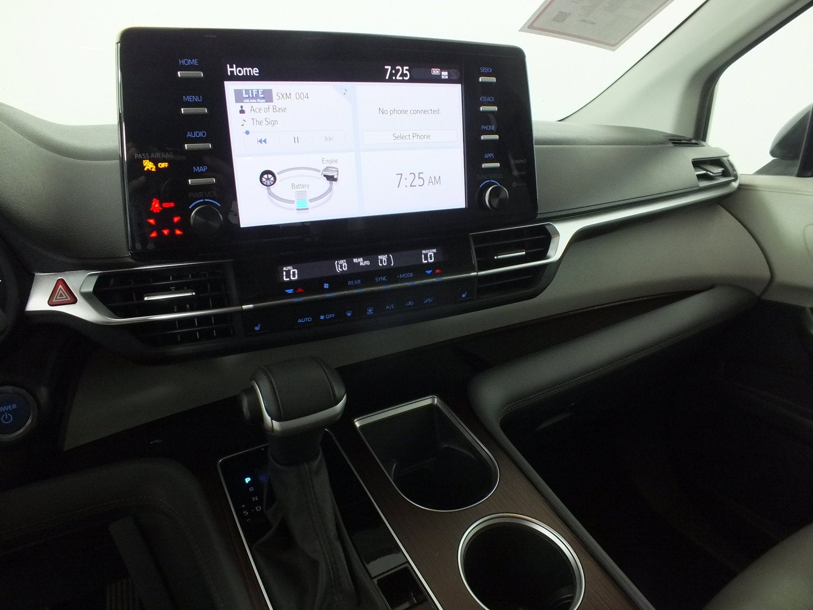 2024 Toyota Sienna XLE Hybrid *1-OWNER*