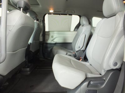 2024 Toyota Sienna XLE Hybrid *1-OWNER*