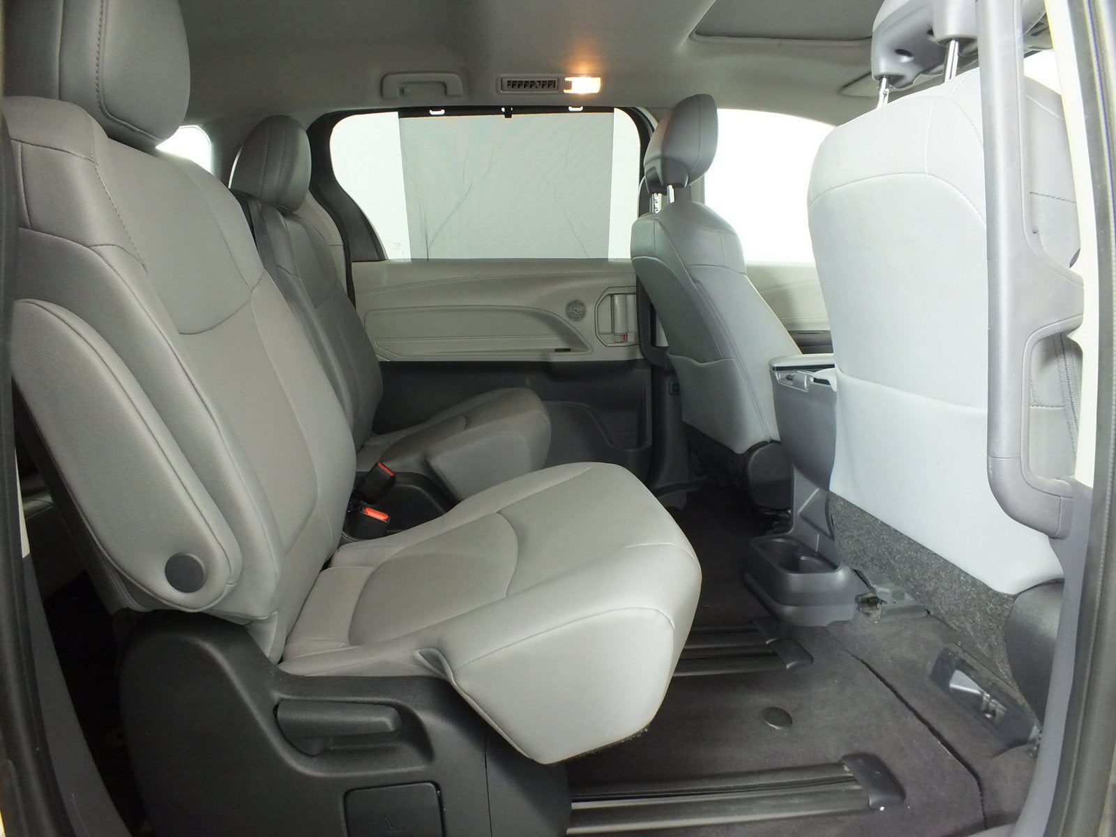 2024 Toyota Sienna XLE Hybrid *1-OWNER*