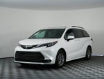 2026 Toyota Sienna XLE *CLEAN CARFAX! LIKE NEW!*