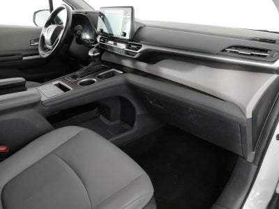 2024 Toyota Sienna XLE 7 Passenger FWD *1 OWNER, CLEAN CARFAX!*