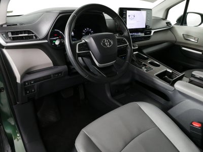 2024 Toyota Sienna XLE Hybrid *1-OWNER*