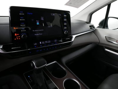 2024 Toyota Sienna XLE Hybrid *1-OWNER*