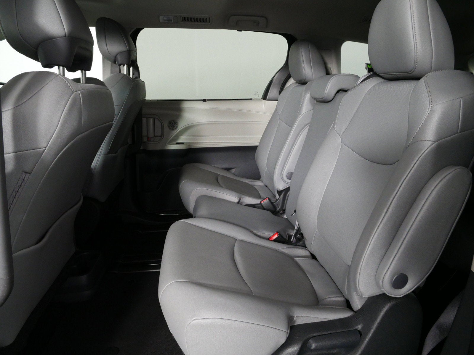 2024 Toyota Sienna XLE Hybrid *1-OWNER*