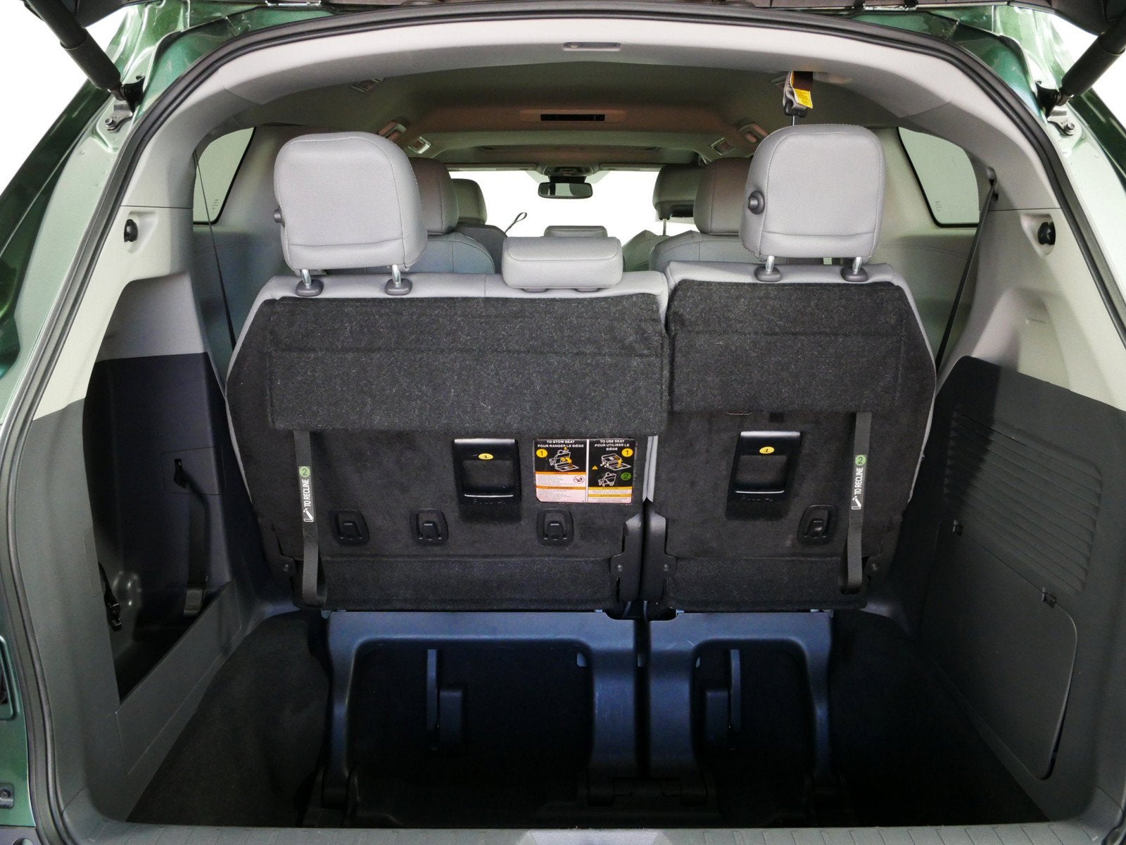 2024 Toyota Sienna XLE Hybrid *1-OWNER*