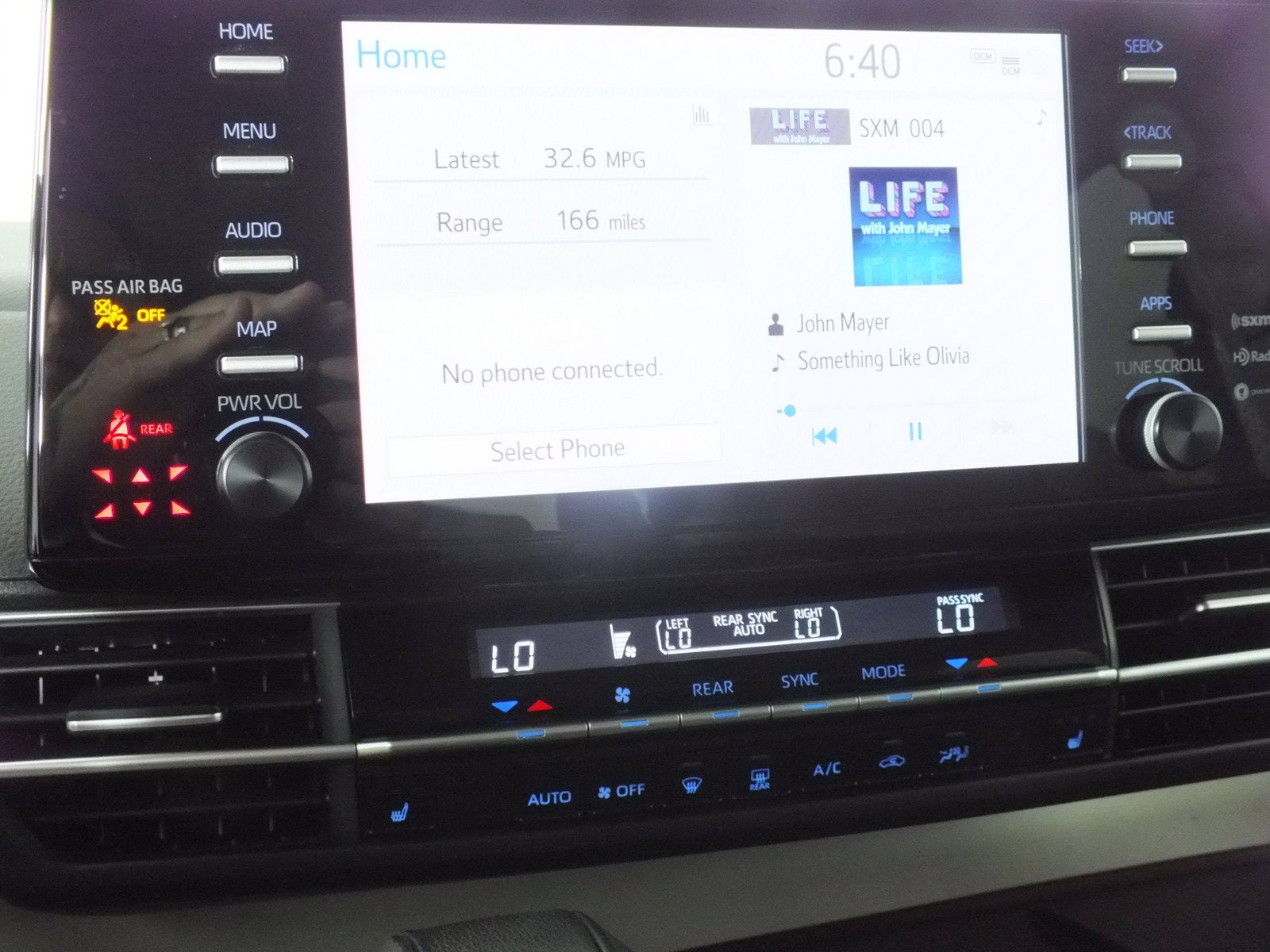 2024 Toyota Sienna XLE Hybrid *1-OWNER*