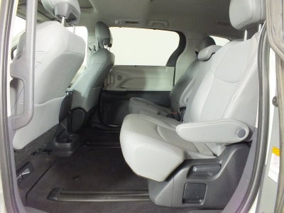 2024 Toyota Sienna XLE Hybrid *1-OWNER*