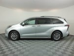 2024 Toyota Sienna XLE Hybrid *1-OWNER*