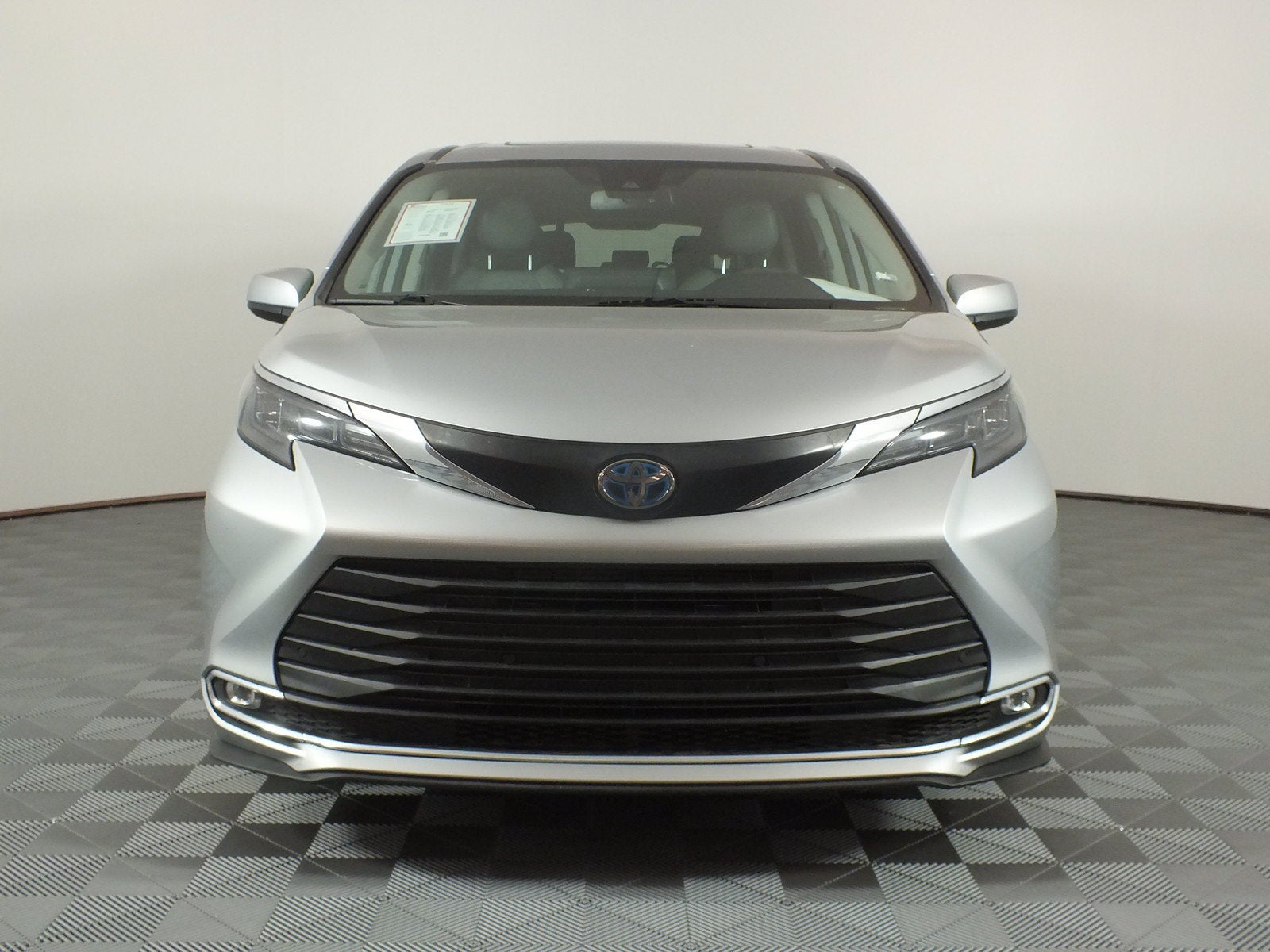 2024 Toyota Sienna XLE Hybrid *1-OWNER*