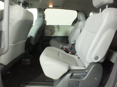 2024 Toyota Sienna XLE Hybrid *1-OWNER*