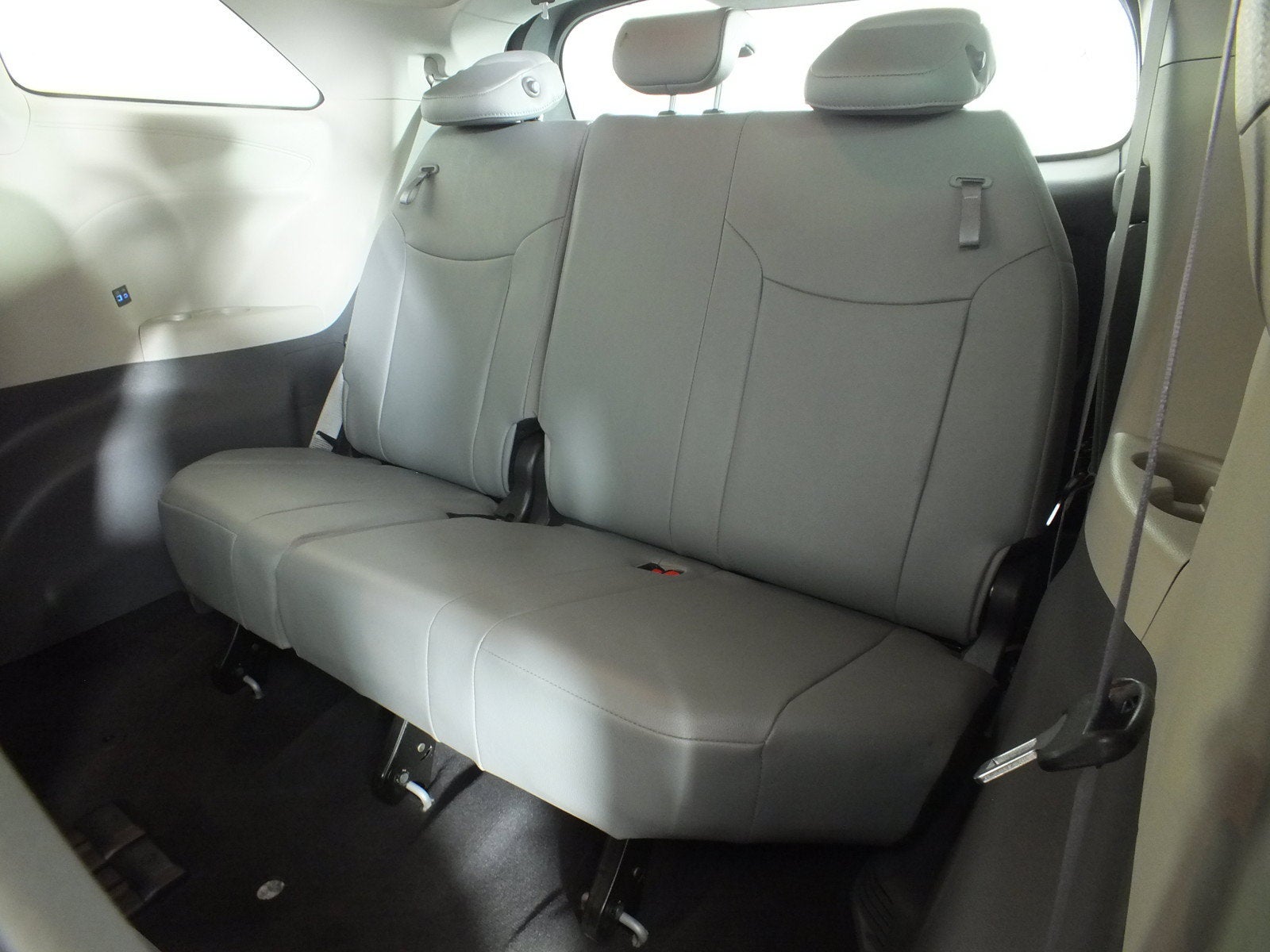2024 Toyota Sienna XLE Hybrid *1-OWNER*