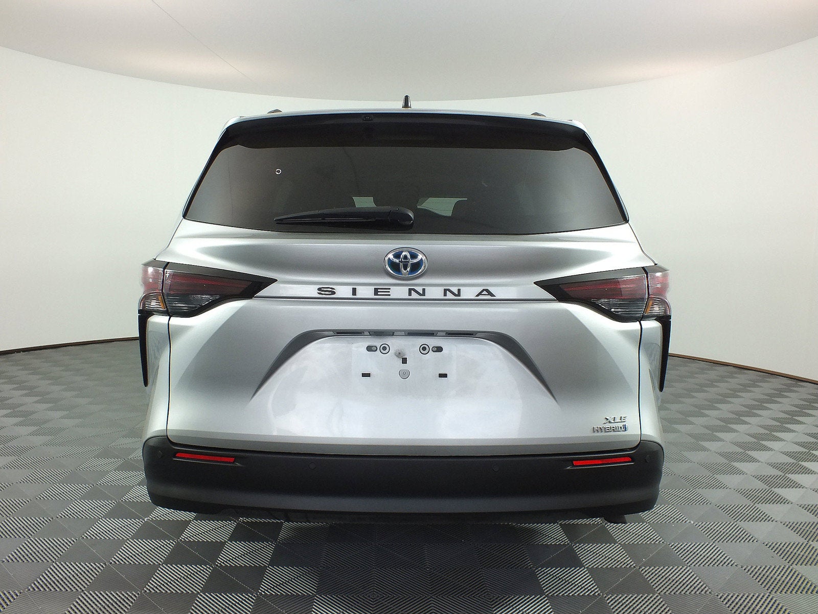 2024 Toyota Sienna XLE Hybrid *1-OWNER*