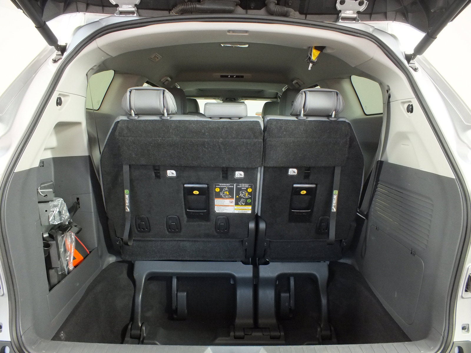 2024 Toyota Sienna XLE Hybrid *1-OWNER*