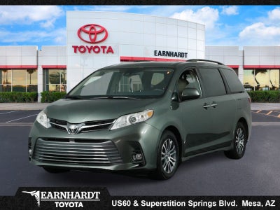 2019 Toyota Sienna XLE *CLEAN CARFAX*