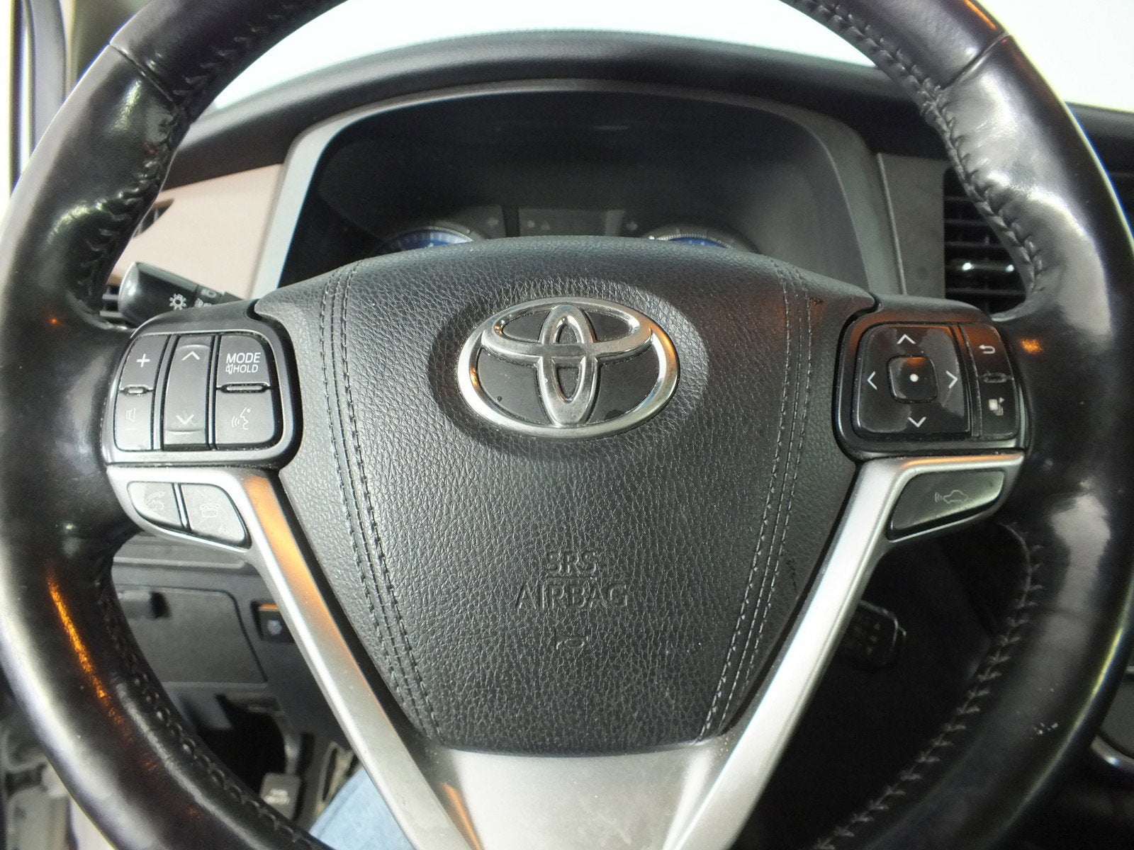 2017 Toyota Sienna Limited Premium *CLEAN CARFAX!*