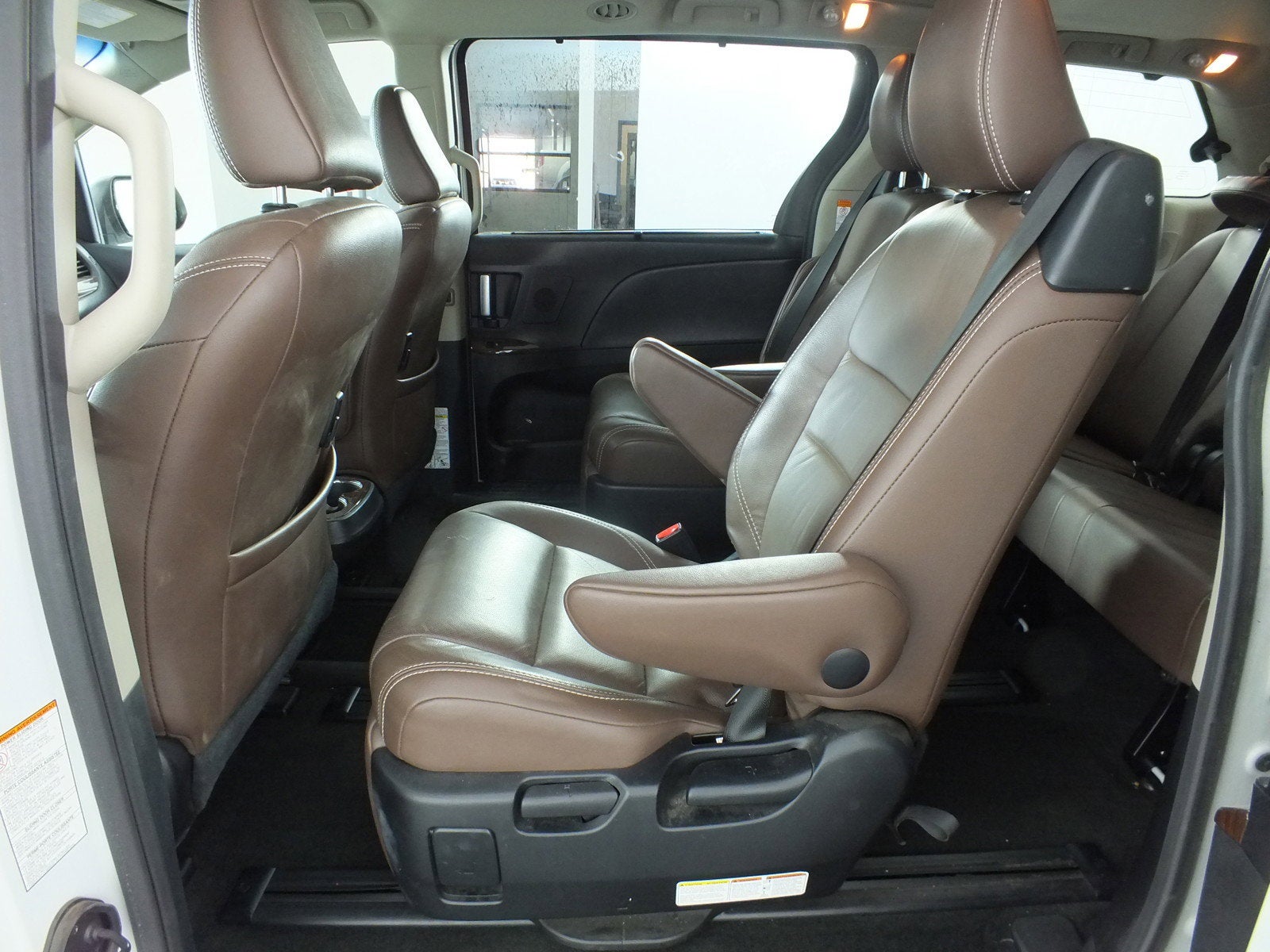 2017 Toyota Sienna Limited Premium *CLEAN CARFAX!*