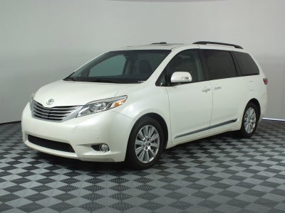 2017 Toyota Sienna Limited Premium *CLEAN CARFAX!*