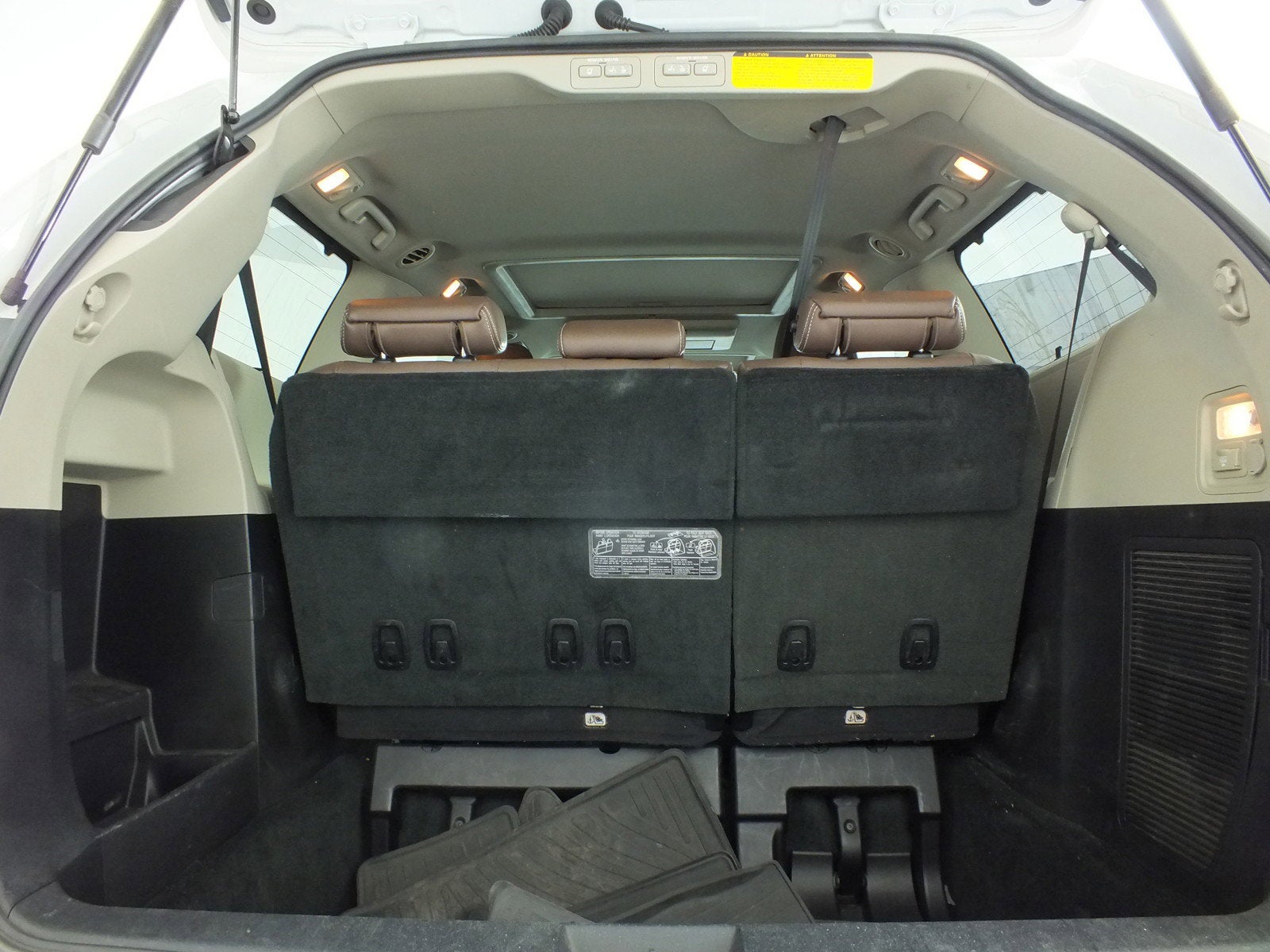 2017 Toyota Sienna Limited Premium *CLEAN CARFAX!*