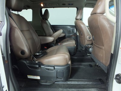 2017 Toyota Sienna Limited Premium *CLEAN CARFAX!*