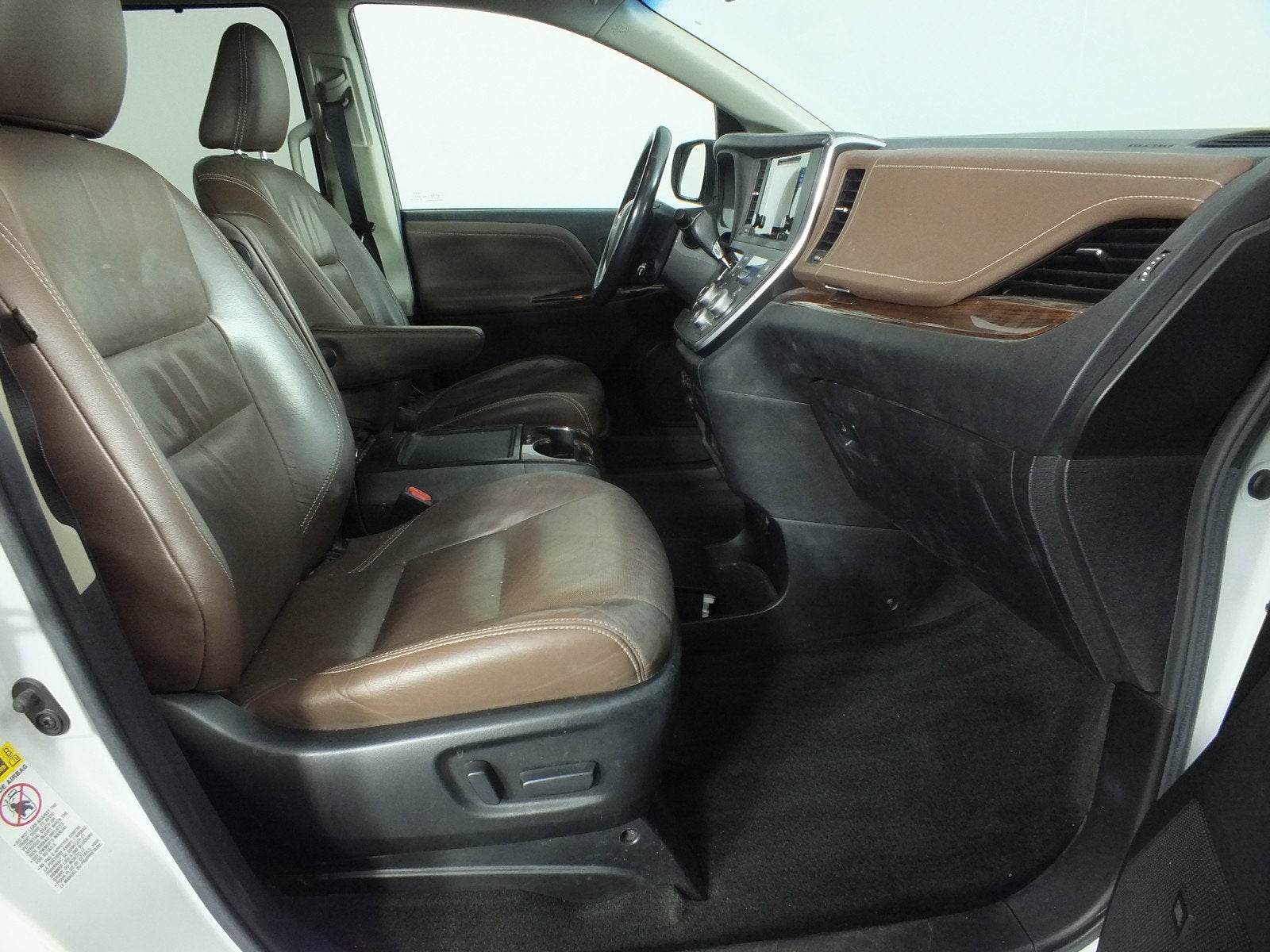 2017 Toyota Sienna Limited Premium *CLEAN CARFAX!*